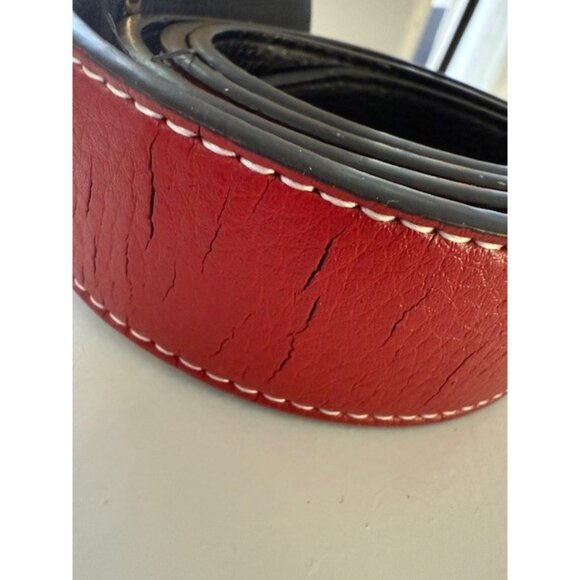 Robins Jean Red Leather Belt Gold Buckle 42 105 Black Reversible SEE Cracks - Picture 3 of 10